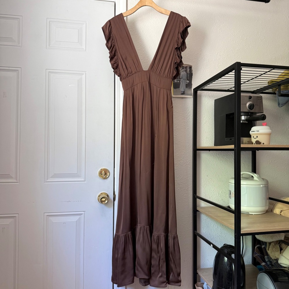 STILLWATER brown satin plunge v-neck back ruffle sleeveless high slit maxi dress